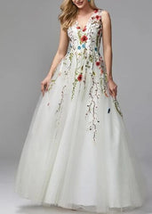 Boho Wedding Dress with Botanical Embroidery ET3041