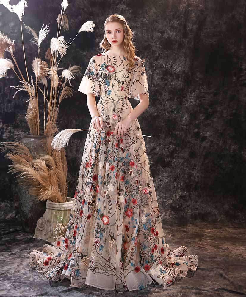 Vintage Botanical Lace Formal Prom Evening Dress EN3902 Size 6 / Champagne Vintage Botanical Lace Formal Prom Evening Dress EN3902 Size 6 / Champagne