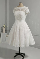 Retro 1950s Short Lace Wedding Dress with Short Sleeves | DV3034