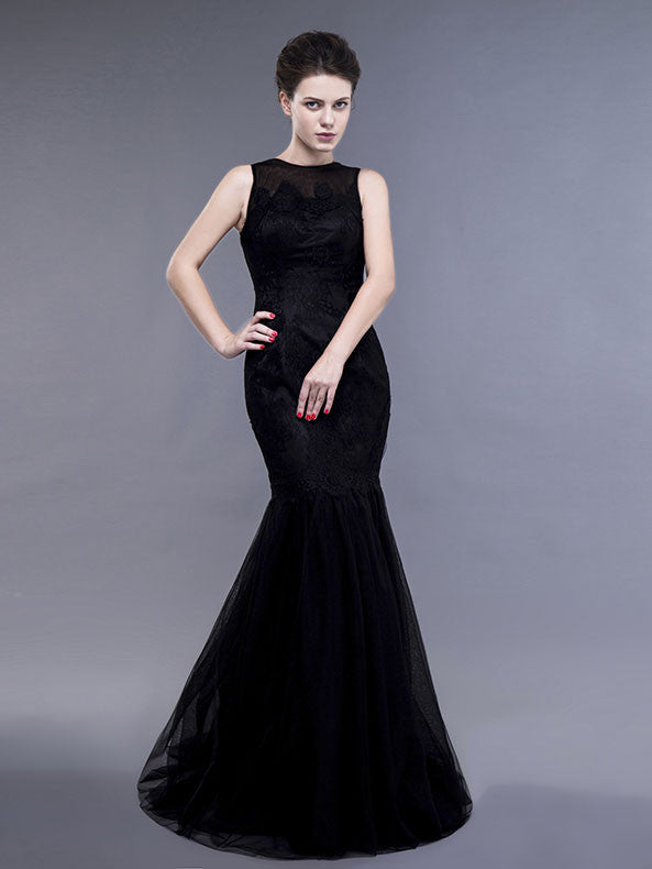 Black Lace Fit and Flare Evening Dress Size 2 / Other Black Lace Fit and Flare Evening Dress Size 2 / Other
