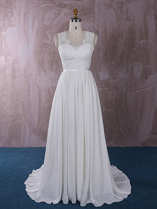 Bohemian Chiffon Dress with French Chantilly Lace Bohemian Chiffon Dress with French Chantilly Lace