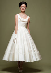 Vintage Retro 50s Tea Length Dress with Crowl Neck