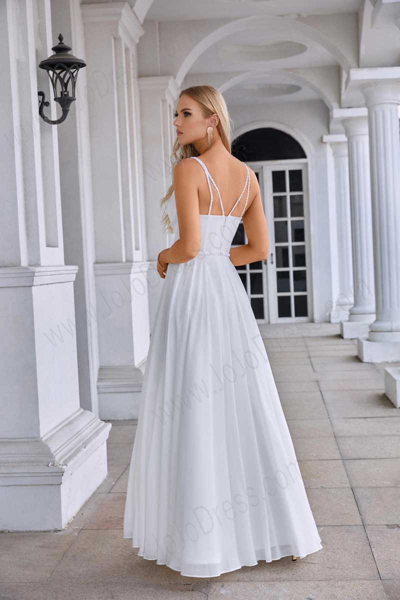 Chiffon Simple Maxi Wedding Dress with Full Skirt EN5715 Size 26W / White Chiffon Simple Maxi Wedding Dress with Full Skirt EN5715 Size 26W / White