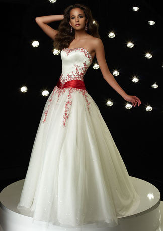 Strapless Emboridered Ball Gown Home Coming Dress HB124A