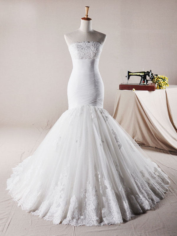 Exquisite Fit and Flare Lace Wedding Dress