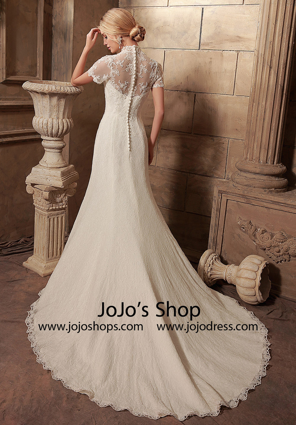 short sleeve lace wedding dress Vintage Style Short Sleeves Lace Dress Size 16W / Ivory