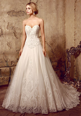 Timeless Strapless Lace Dress with Sweetheart Neckline | HL1014