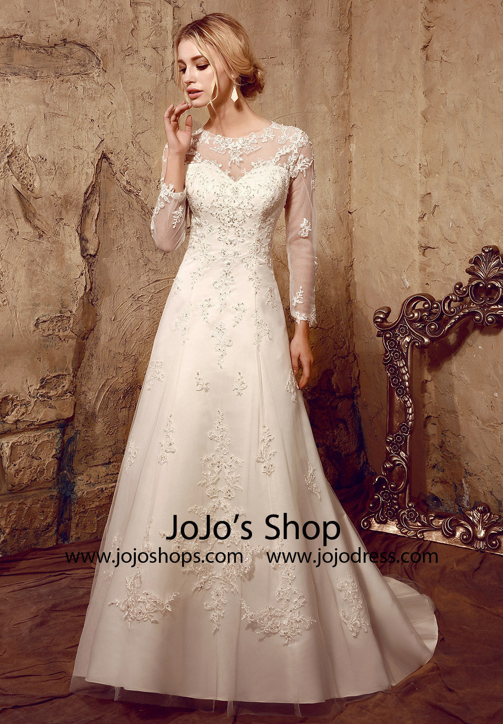 Vintage Style Lace Long Sleeves Dress with Keyhole Back | HL1022