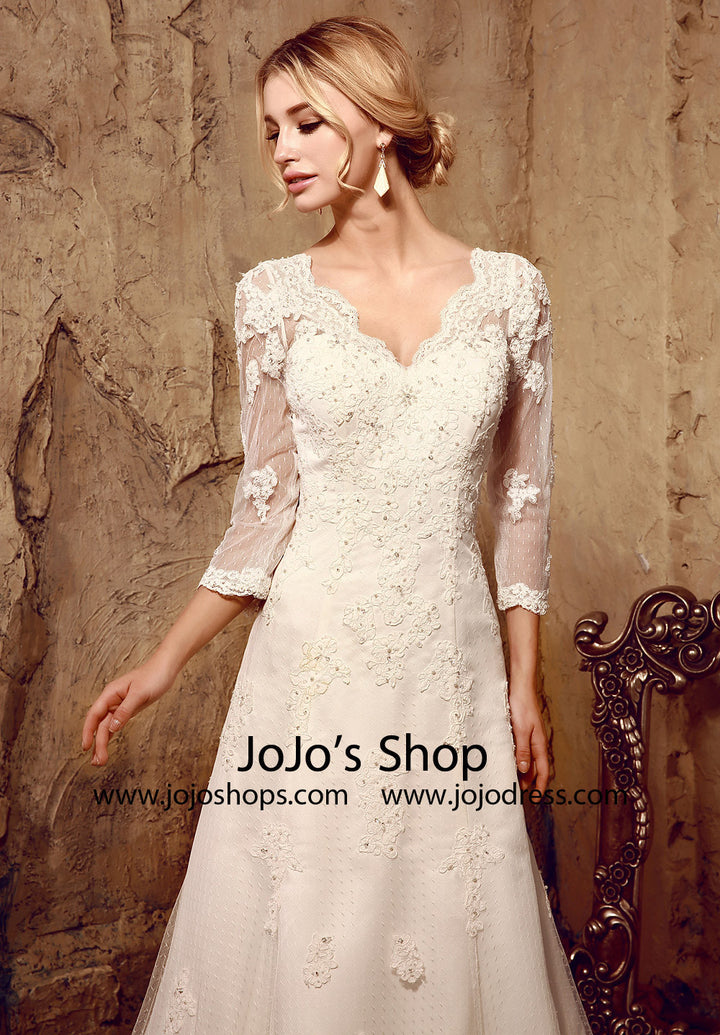 Vintage Inspired Lace Dress with Long Sleeves | HL1025