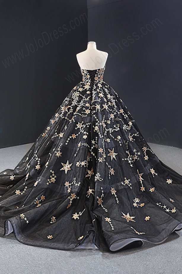 Black Gothic 3D Flower Bridal Gown With Cape Alternative Beaded Train  Wedding Dress – Yelure UK