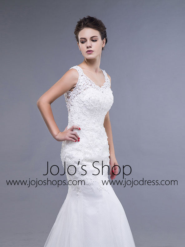 Simple Lace Fit and Flare Dress with Keyhole