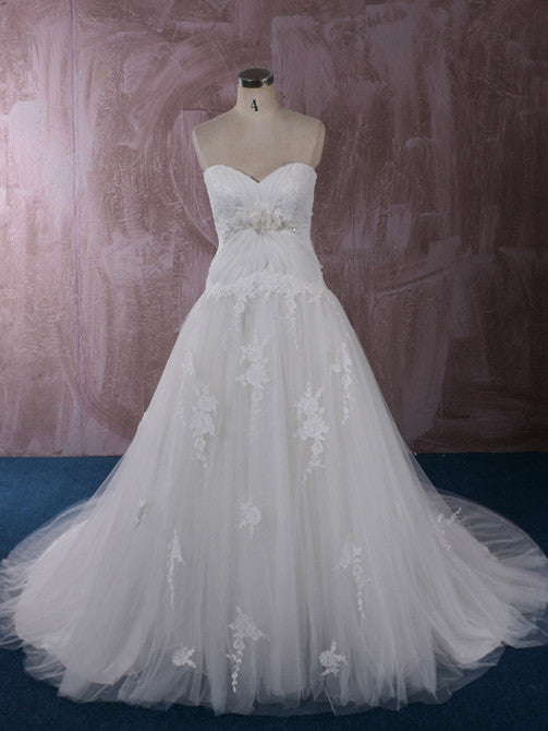 Strapless Lace Dress with Sweetheart Neckline and Empire Waist | QT85285