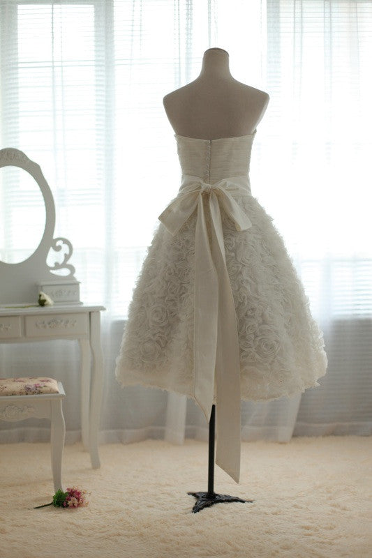 Strapless Short Dress with Rosette Lace
