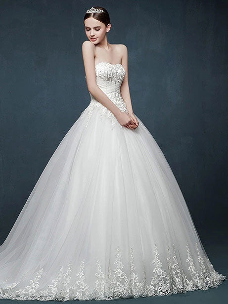 Strapless Lace Ball Gown Dress with Sweetheart Neckline