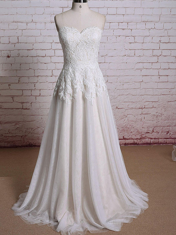 Vintage Strapless Lace Dress with Sweetheart Neckline | EE3011