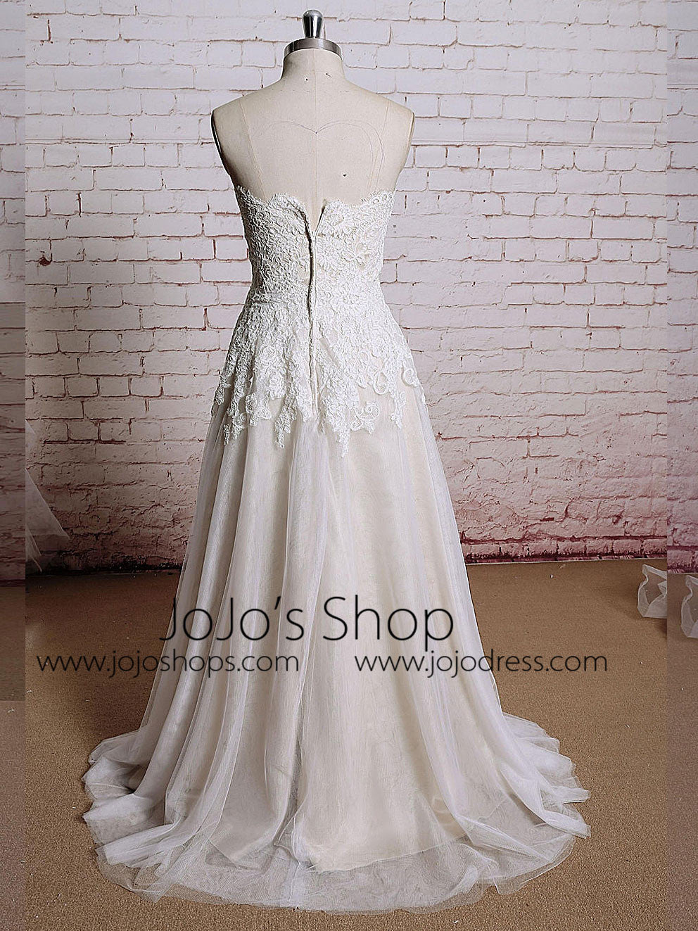 Vintage Strapless Lace Dress with Sweetheart Neckline | EE3011