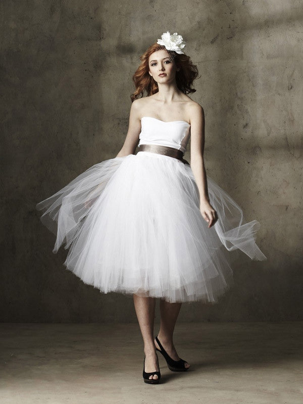 Strapless Ballerina Style Short Dress