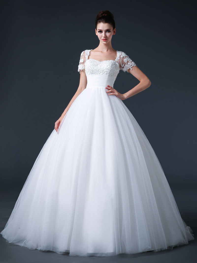 Best Wedding Dresses from Fall 2022 Bridal Fashion Week
